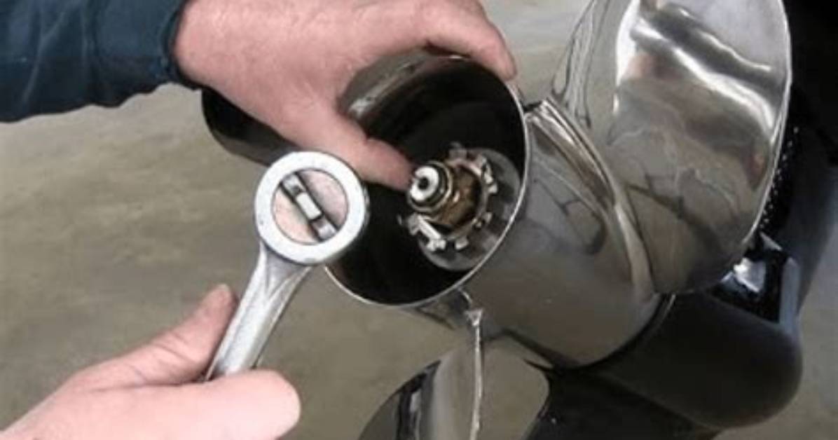 How to Remove a Propeller