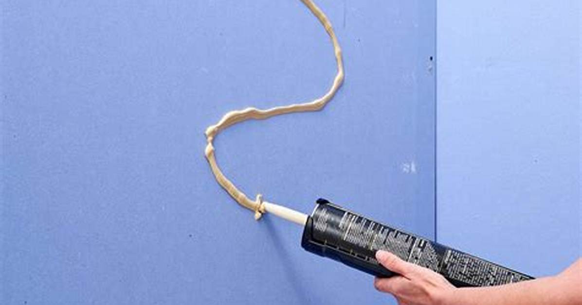 How to Remove Adhesive from a Tub Shower