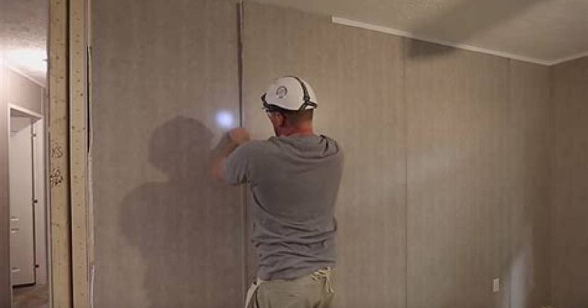 How to Remove & Install Mobile Home Walls
