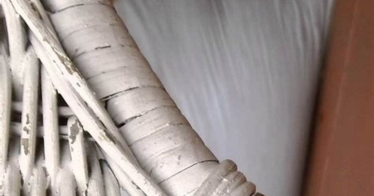 How to Rewrap a Wicker Leg