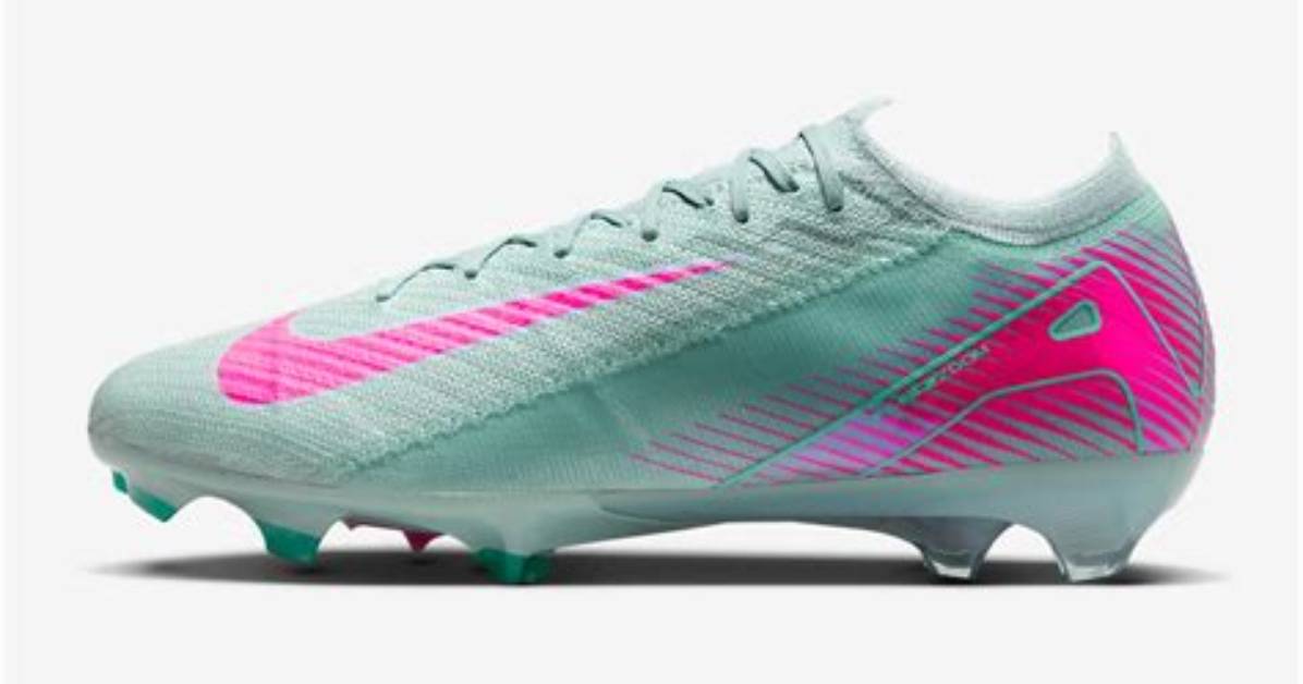 How to Tell If Nike Vapors Are