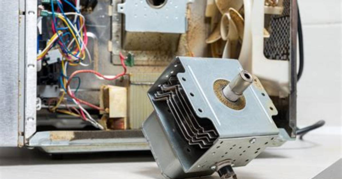 How to Troubleshoot a Ge Spacemaker Microwave