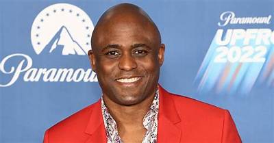How Wayne Brady Made His Millions — and How He Spends Them!