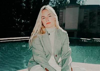 Interesting Facts About Singer Ashe Including Childhood, Career, Divorce