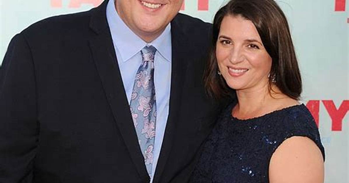 Is Billy Gardell's Wife in the Acting Industry?