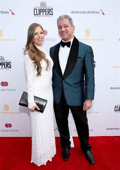 Is Bruce Buffer Gay? Age, Height, Net Worth