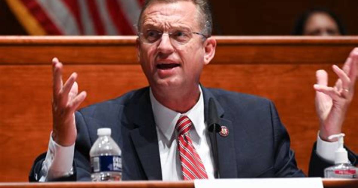 Is Chris Collins Related to Doug Collins? Father Son Age Gap