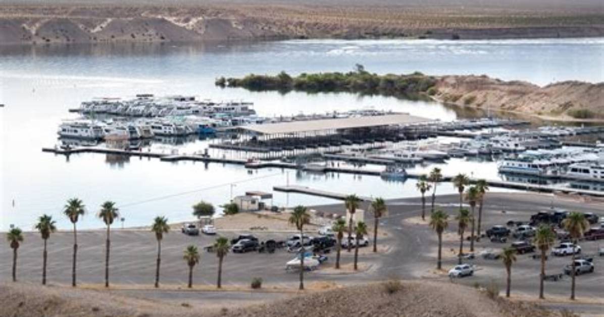 Is Cottonwood Cove Open?