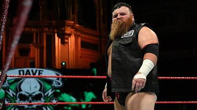 Is Dave Mastiff a Married Man? Meet His Partner on Instagram, Wedding Photos and More