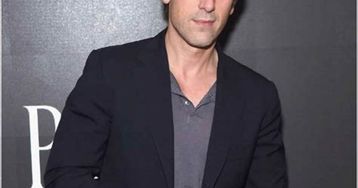 Is David Jason Muir
