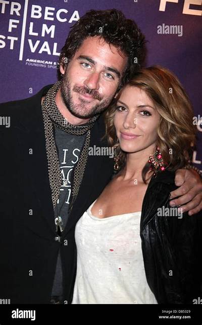 Is Dawn Olivieri Married? Wedding Details