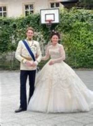 Is Devrim Lingnau Married? Latest Updates