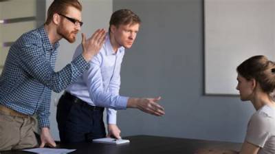 Is It Illegal for an Employer to Not Provide a Pay Stub?