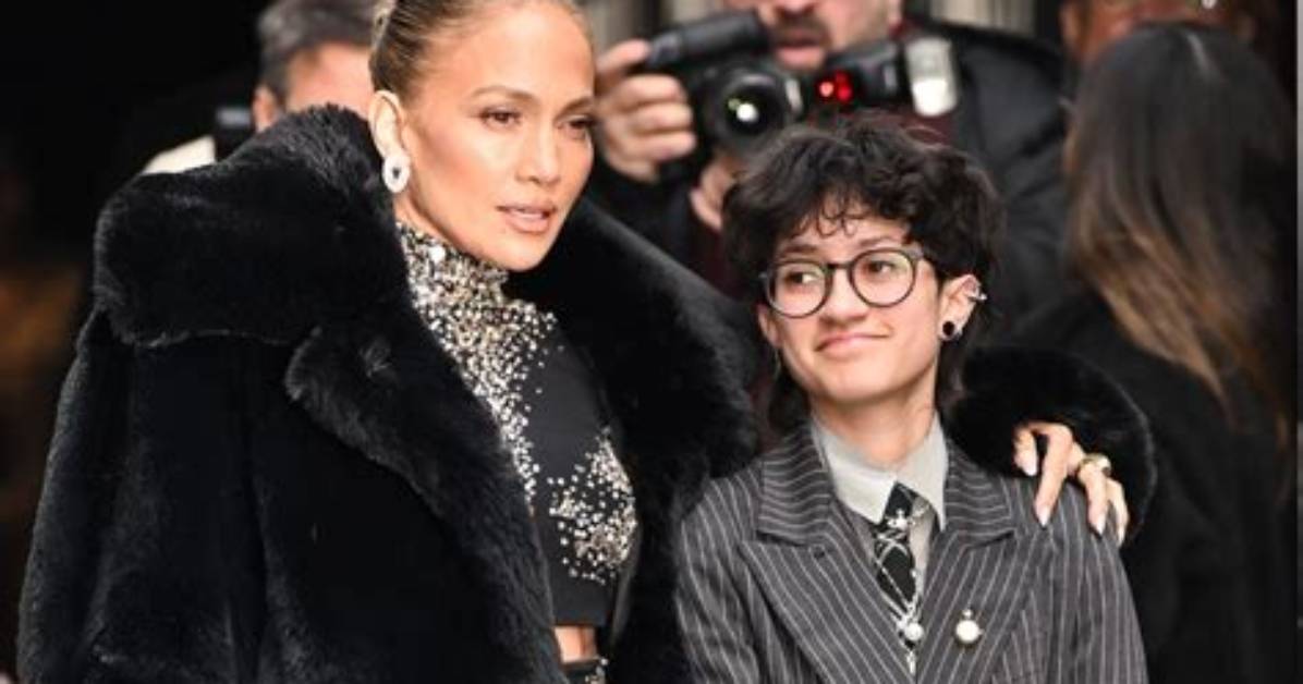 Is Jennifer Lopez S Daughter Emme Gay Her