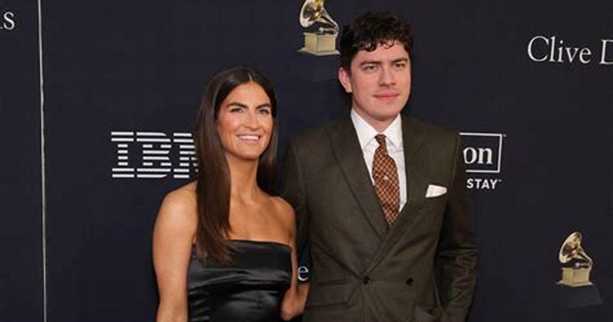 Is Kaitlan Collins a Man? Unveiling the Truth Behind the Rumors