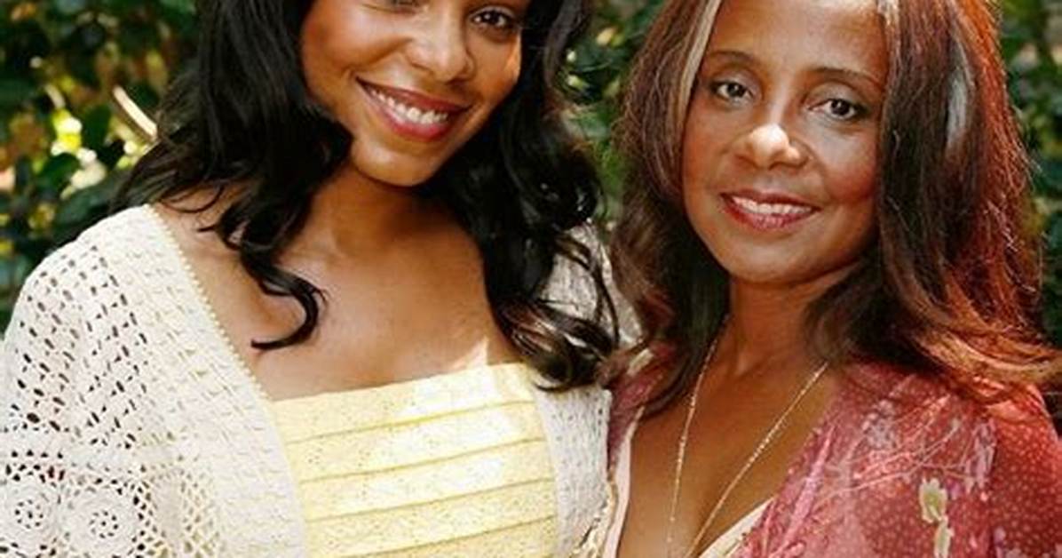 Is Sanaa Lathan Lesbian Age Height Net
