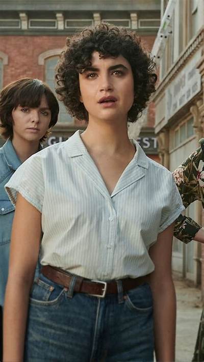 Is Sarah Yarkin Married? Texas Chainsaw Massacre Netflix Actress Partner Details to Know