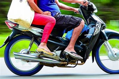 Is Wearing Shorts While Riding Motorcycle Philippines?
