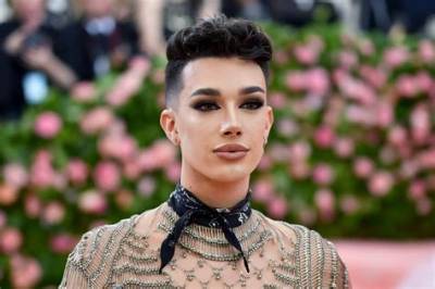 James Charles Gender and Concert Discussed 2022- Who Is His Little Brother Ian Jeffrey?