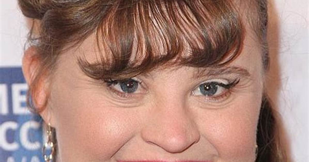 Jamie Brewer Net