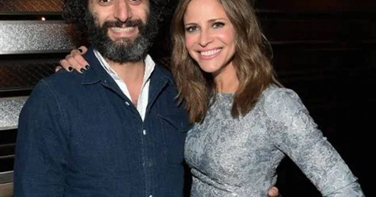 Jason Mantzoukas and His Wife: a Closer Look at Their Relationship