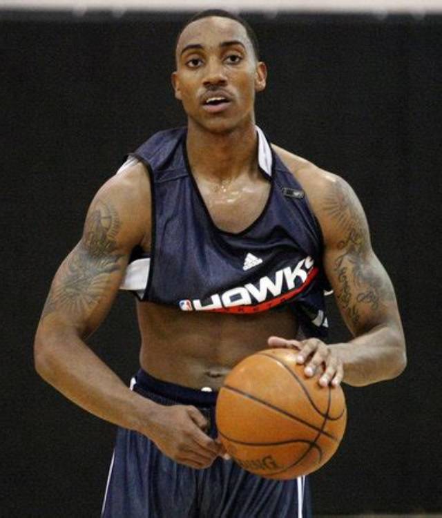 Jeff Teague: Dating, Net Worth, Tattoos, Smoking & Body Facts