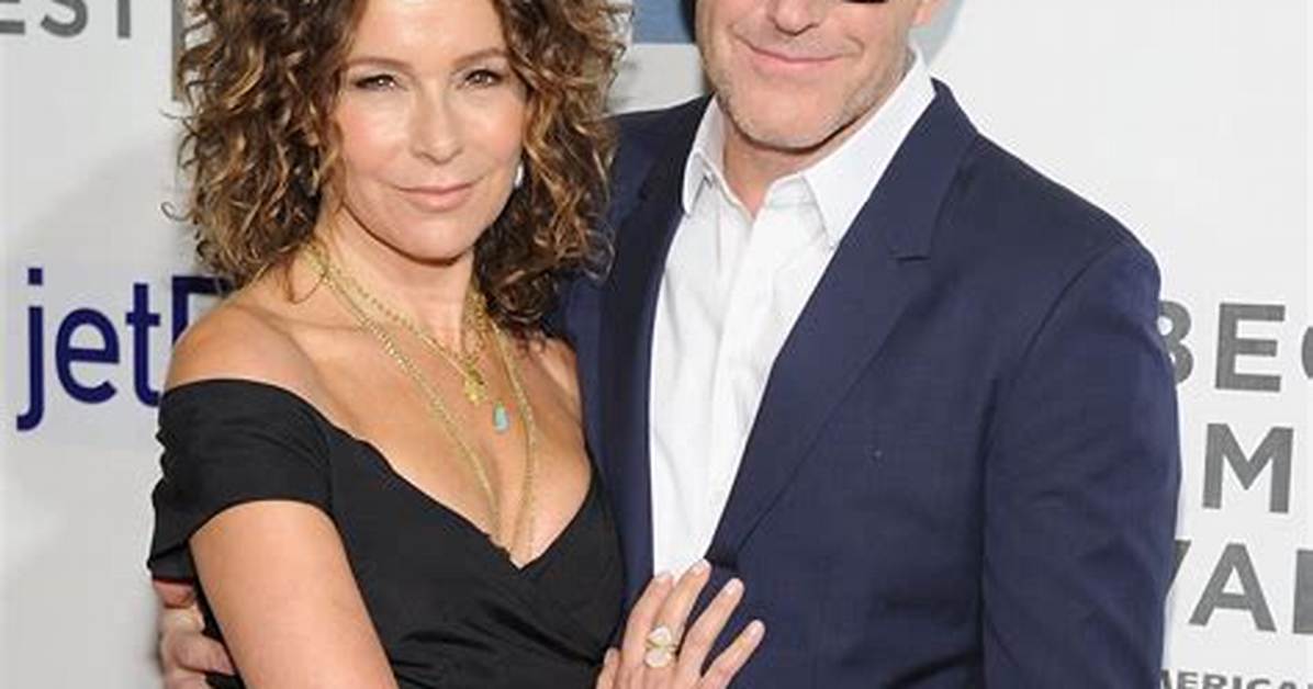 Jennifer Grey Husband Net Worth