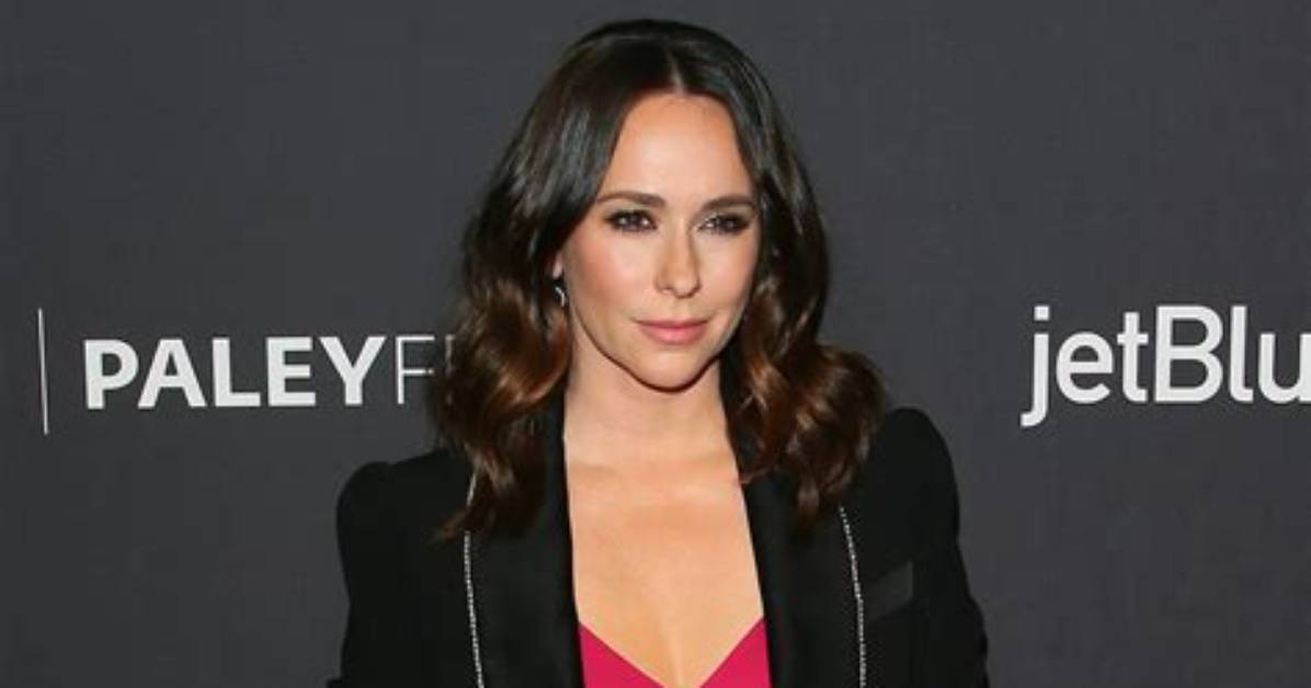 Jennifer Love Hewitt 2024: Latest News, Updates, and Career Timeline