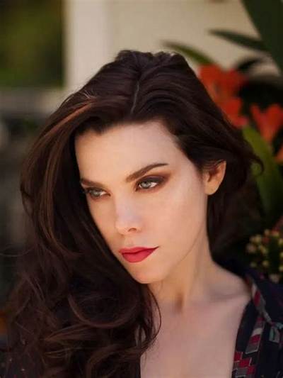 Jennifer Nicole Height, Weight, Net Worth, Age, Birthday, Wikipedia, Who, Nationality, Biography