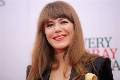 Jenny Lewis Net Worth: Details About Singing, Age, Bf, Income, Career - Sarkariresult
