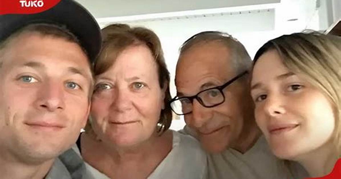 Jeremy Allen Whites Parents