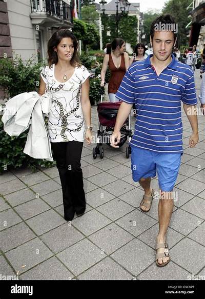 Joe Cole Freundin: the Untold Story of Love and Success