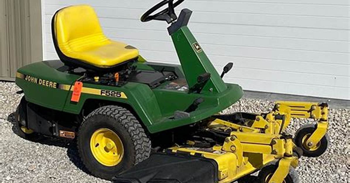 John Deere F525