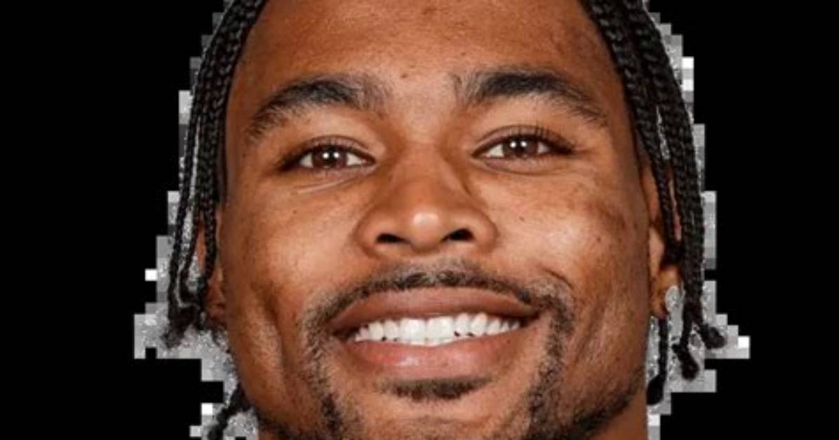 Jonathan Owens: Football Player - Stats & Highlights