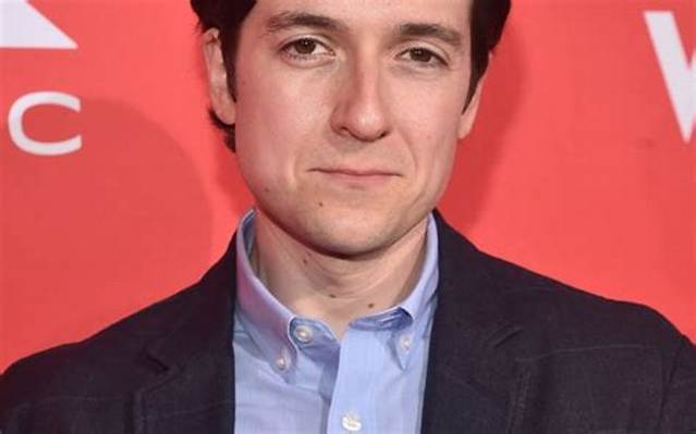 Josh Brener Net Worth