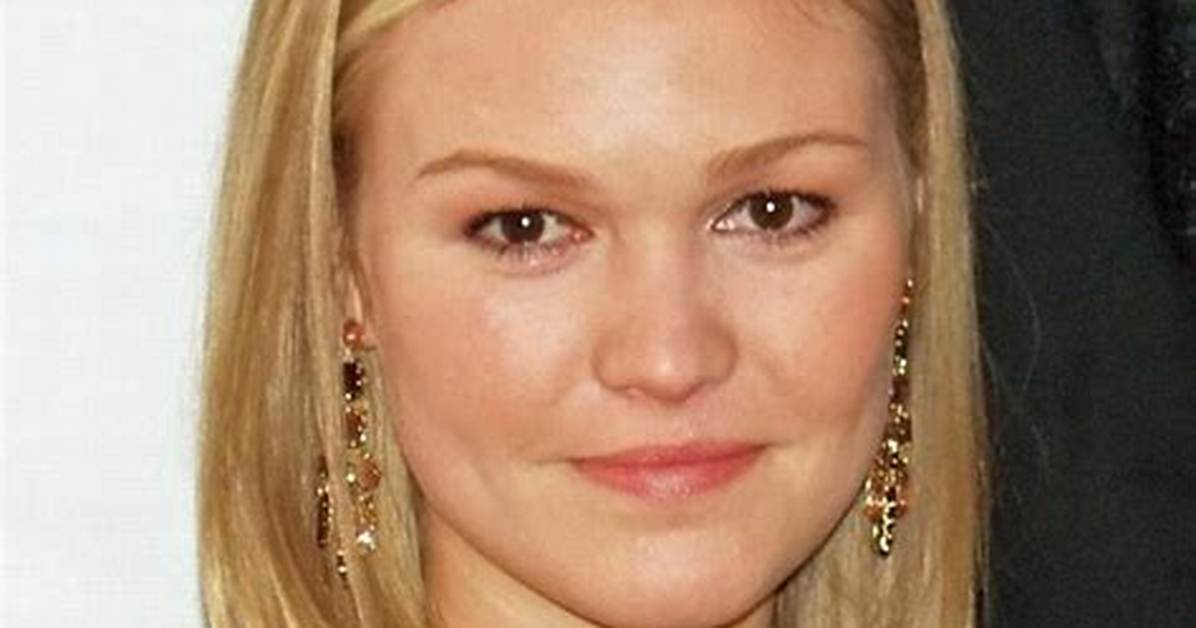 Julia Stiles Bio