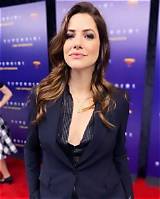 Julie Gonzalo Bio, Age, Height, Career, Personal Life, Heritage