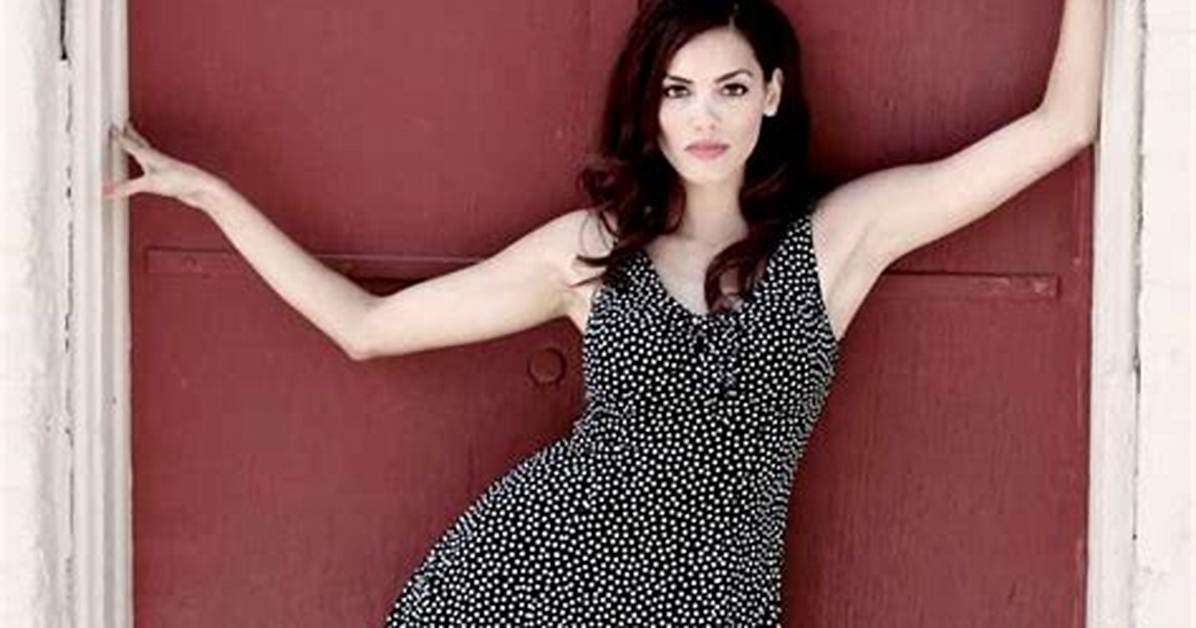 Julie Sifuentes Etheridge Net Worth