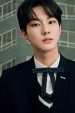 Jungwon Age Enhypen: a Comprehensive Look into His Life and Career