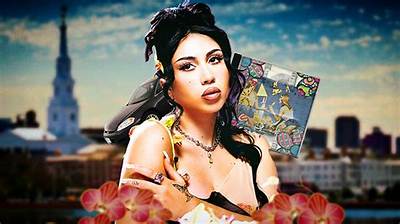 Kali Uchis: from Homelessness to Stardom