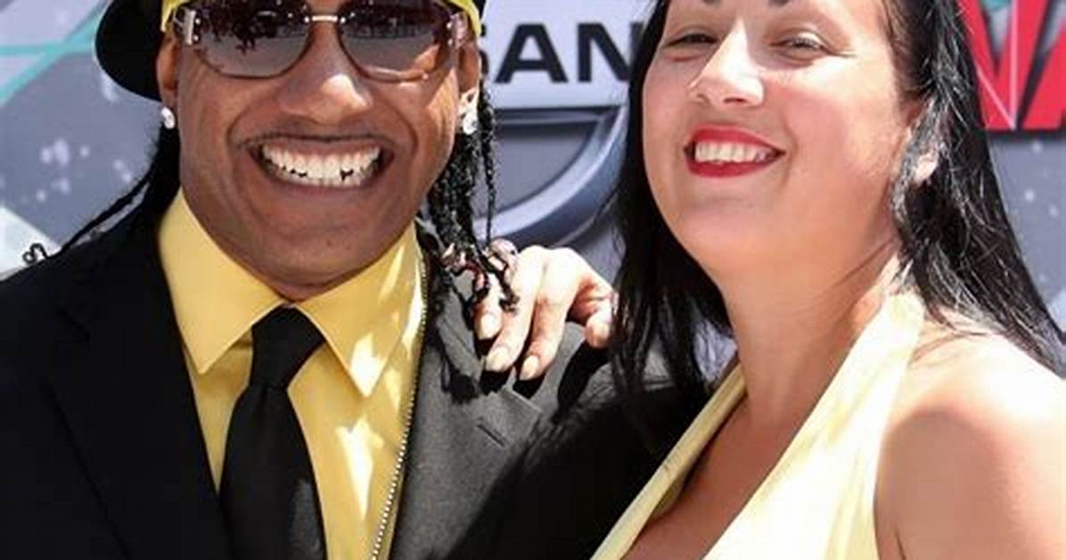 Kangol Kid Is Married to Wife: Tajiri Swindell. Kids.