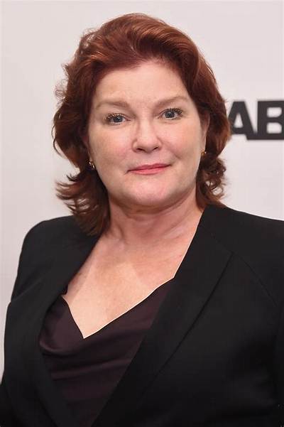 Kate Mulgrew’s Net Worth, Age, Height, Weight, Husband, Kids, Bio-Wiki