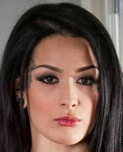 Katrina Jade’s Net Worth, Biography, Career, Awards, Fact and Life Story