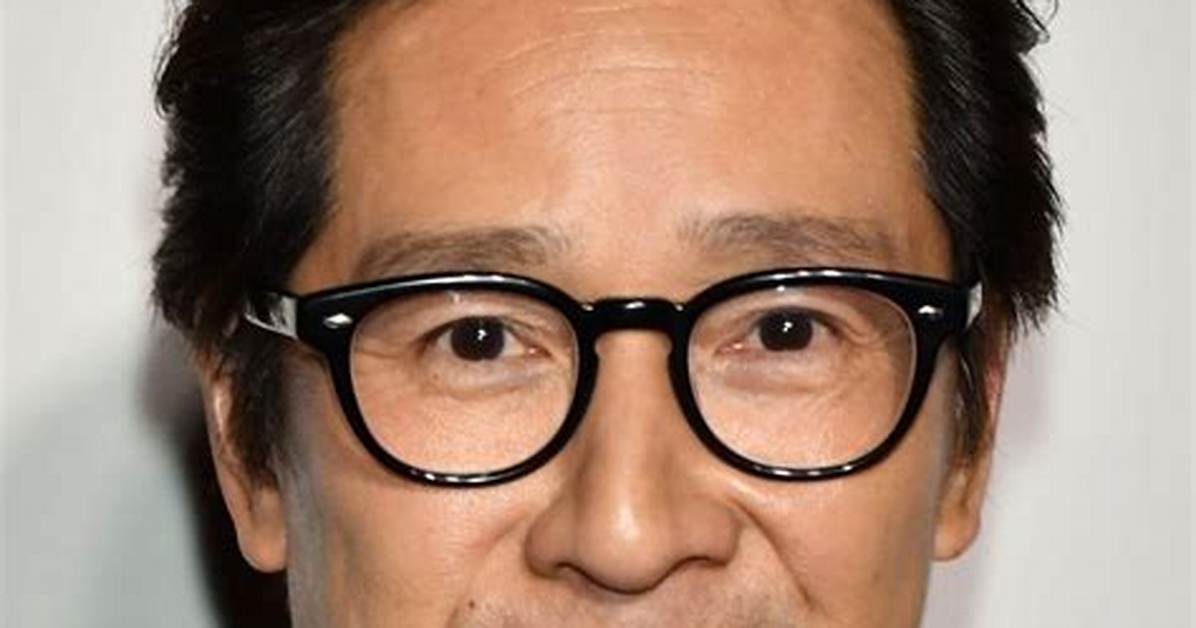 Ke Huy Quan Height Weight Net Worth Age Birthday Wikipedia Who