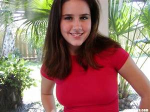 Keely Ann Coles: the Rising Star in the Entertainment Industry