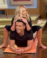 Kelly Ripa Feet: a Comprehensive Look at the Iconic Tv Host's Journey and Personal Life