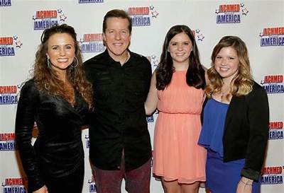 Kenna Dunham Bio, Wiki, Age, Family, Father, Jeff Dunham, Boyfriend and Net Worth