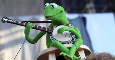 Kermit the Frog Made a Surprise Appearance on 'Snl' — See the Skit Here