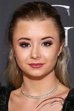 Kerry Danielle Ingram Height, Weight, Net Worth, Age, Birthday, Wikipedia, Who, Instagram, Biography