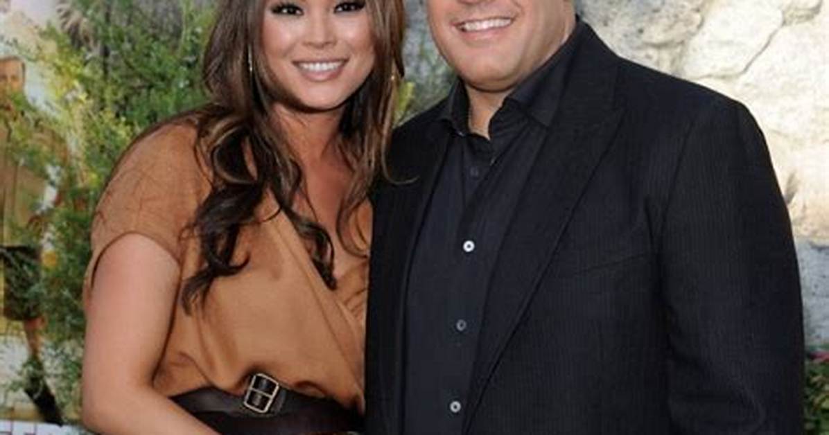 Kevin James Life with His Wife and Kids Is